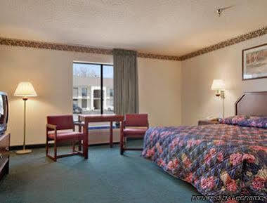 Super 8 By Wyndham Morristown/south Morristown